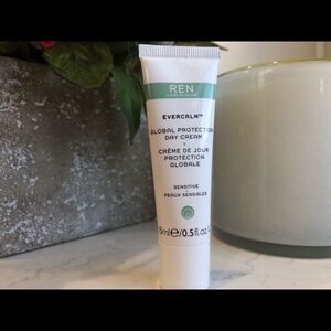 NEW REN Clean Skincare Evercalm™ Global Protection Day Cream Sensitive Skin
